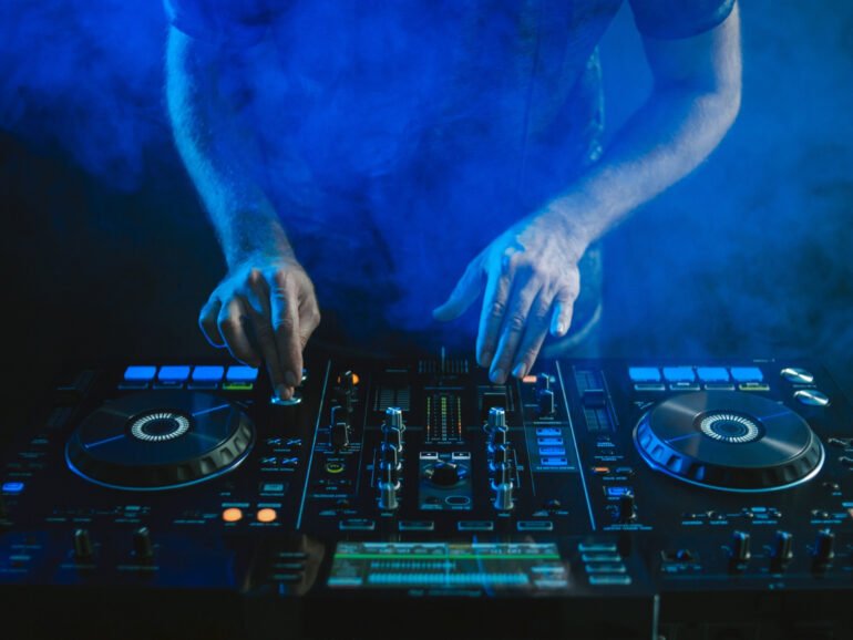 Qui sera le meilleur DJ du monde en 2023 ? Top 100 des meilleurs DJ’s à venir